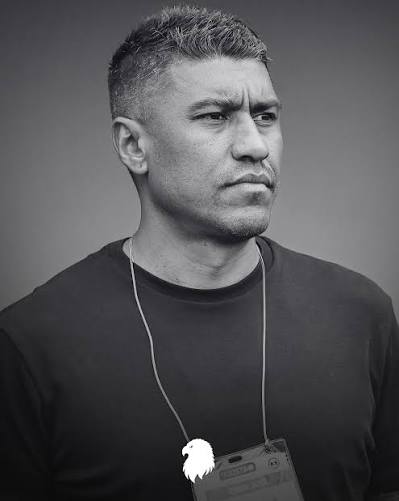 🤔 E O CORINTHIANS NADA... | Cruzeiro busca dirigente com novo perfil para 2027 e negocia com Paulinho, do Mirassol. A Raposa j&aacute; iniciou conversas com o ex-volante, que v&ecirc; com bons