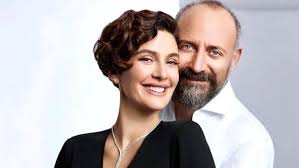 Bergüzar korel ile ilgili herşey. Berguzar Korel In Ucuncu Bebek Heyecani