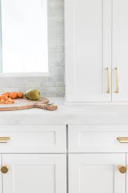 We did not find results for: White Shaker Cabinets Gold Pulls Design Ideas