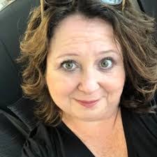 Sharon Pfeifer's Instagram, Twitter & Facebook