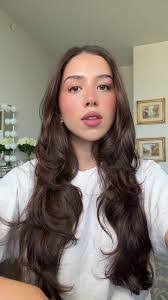 Amanda Diez's Instagram, Twitter & Facebook