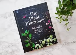 In Het Prachtige Boek The Plant Pharmacy Van Lisette Kreischer Leer Je Alles Over Bijzondere En Geneeskrachtige Planten En Plants Medical Education Ducklings
