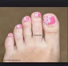 With some dots against the white and blue base, this pedicure idea is just effortless chic. Best Flower Pedicure Designs Toenails Pink Toes 27 Ideas Simple Toe Nails Flower Toe Nails Toenail Art Designs