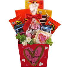 Barnett's gourmet breadsticks gift basket, christmas holiday him & her cookie gifts, prime unique corporate men women valentines mothers fathers day baskets thanksgiving birthday get well idea. Gift Baskets For Her 1 Selection Of Gifts For Her Jet Speed Delivery
