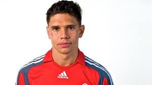 Toronto Signs Cann And Usanov