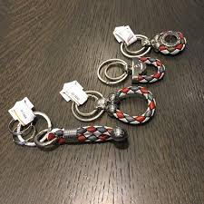 Tuto porte cle fete des peres en boulons un cadeau ideal pour les. Mes Sacs Et Moi Un Porte Cle Bagnara Le Cadeau Facebook