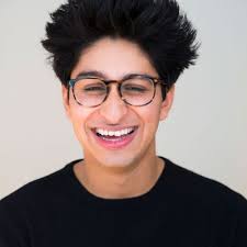 Talking Twitter with Moss Perricone