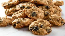 The recipe for these molasses cookies will carry you from the time when the leaves begin to change, all the way through the christmas season. Old Fashioned Oatmeal Raisin Cookies Recipe Bettycrocker Com