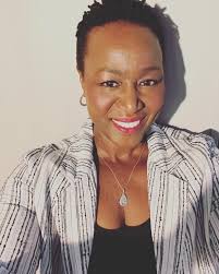 Danielle Leslie (@danielleleslie)