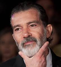 See prima di incontrare il compagno pietro perdini nella sua vita c'è stato il matrimonio lampo con franco cordova, durato dal 2001 al 2002. Marisa Laurito E Il Dietro Le Quinte Con Alain Delon Cosa Mi Ha Fatto