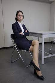 小川彩佳アナ「リーガルV」の刑事役で女優初挑戦「制作者の意図を疑います」（ザテレビジョン）