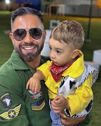 Charles Raul Sotelo (@vitocharaso) • Instagram photos and videos