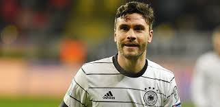 Seit 2012 spielt der linksverteidiger beim 1. 1 Fc Koln Jonas Hector Beendet Dfb Karriere