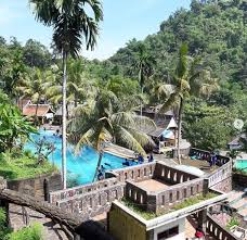 .tempat wisata yang lagi hits di sumedang, tiket masuknya murah pisan. Traveling Ke Sumedang Kunjungi 10 Destinasi Keren Ini
