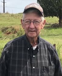 Dennis Boor's Instagram, Twitter & Facebook