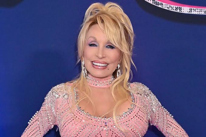 Dolly Parton's musical will still hit Broadway after her death