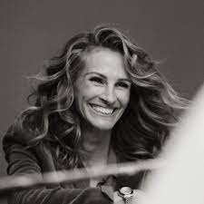 Secret stars & secret sessions. Exclusive Get The First Look At Julia Roberts S New Watch Campaign For Chopard The Secret Butterfly