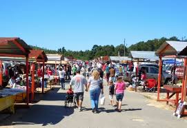 Traders village in grand prairie, texas opened in 1973 and is spread over 120 acres with more than 3,500 dealers every weekend. These Are The 10 Very Best Flea Markets In Alabama