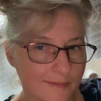 Julia Wynne's Instagram, Twitter & Facebook