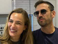 אילנית לוי חושפת למה היא ואלירז לא מתחתנים, באתר וואלה!‏, 21 בינואר 2016 ; ××™×œ× ×™×ª ×œ×•×™ Mako