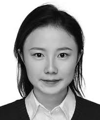 Distributed Dynamic Event-triggered Consensus for Stochastic Multi- agent  Systems