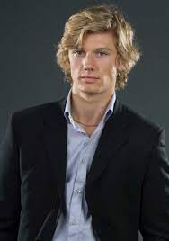 Alex Pettyfer Jamie Starr Cool Hairstyles For Men Alex Pettyfer Wild Child Alex Pettyfer