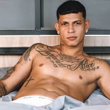 Dono do hit “Surtada”, Dadá Boladão brilha em lançamento de perfil na  Privacy e alcança TOP 5 em menos de 24h » ZonaSuburbana