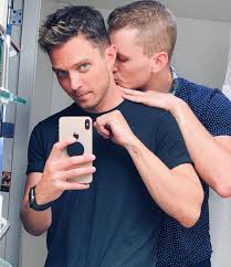Play Male Celebs — Eli Lieb with his boyfriend Source:...