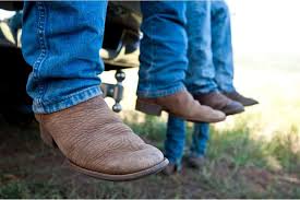 Cowboy boots are, along with jeans and tshirts, part of a truly american fashion archetype. The 20 Best Jeans To Wear With Cowboy Boots Mens From The Guest Room