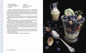 A Feast Of Ice And Fire The Official Game Of Thrones Companion Cookbook Monroe Cassel Chelsea Lehrer Sariann Martin George R R 9780345534491 Books Amazon Ca