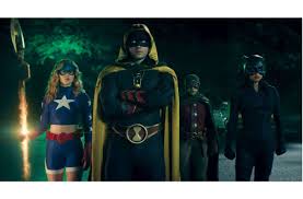 Instead, the series decides to make the fallen hero's costume the source of wildcat's powers which quickly adapts to the reluctant yolanda. Brec Bassinger Als Stargirl Rechts Und Yvette Monreal Als Wildcat Stuttgarter Zeitung