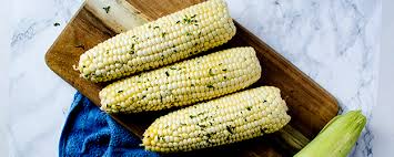 Wrap the ear of corn in the moist towel, and place on a dinner plate. How To Microwave Corn On The Cob
