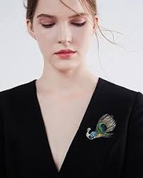 Amazon.com: Rhinestone Peacock Feather Brooch for Women Girls Fashion  Artificial Blue Green Bird Animal Brooches Lapel Pins Hat Bag Suit Dress ...