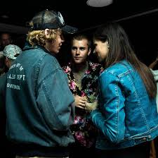 Justin drew bieber (/ˈdʒʌstɪn dru ˈbiːbər/; Ac9db1tewhasmm