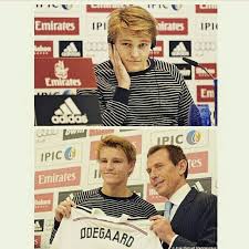 La conexión entre el centrocampista martin odegaard y el delantero erling haaland, autor de un 'hat. Martin Odegaard Whether I Play In The First Team Or Real Madrid Castilla Is Not Important I Want To Develop Real Madrid Castilla Martin Odegaard One Team