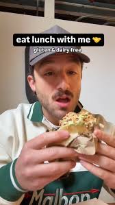 my only qualm is they only give you one napkin, your boy needed like 8. but  bravo @carolicious424 this was delicious 🫓, they also have bowls, salads,  and other arepa options. most of their menu is ...