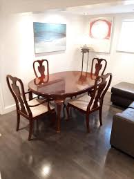 Whether you're looking for newer or older items, there are earlier versions available from the 20th century and newer variations made as recently as the 21st century. Drexel Heritage Dining Room Table And Chairs Classifieds For Jobs Rentals Cars Furniture And Free Stuff