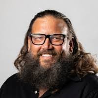 Lonnie Hinkle's Instagram, Twitter & Facebook