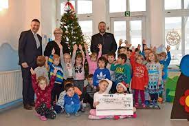Das stadtbranchenbuch für pfarrweisach zeigt ihnen aktuell ᐅ 102 einträge. Hildburghausen Ja Ist Denn Schon Weihnachten Kinder Bekommen Spenden Hildburghausen Insudthuringen