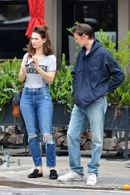 Lily james is a 31 year old british actress. Lily James Matt Smith Enjoying A Day Out In Nyc 07 24 2017 Lily James And Matt Smith Picture 56939696 454 X 681 Fanpix Net