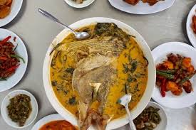 Cuma butuh waktu sekitar 60 menit, kamu bisa membuat gulai kambing yang bisa sebagai hidangan momen spesial dan dinikmati. 10 Olahan Gulai Paling Enak Khas Indonesia Dijamin Bikin Ketagihan