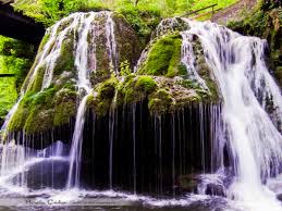 Cascada bigăr in romania is one of the most unusual waterfalls in. Cascada Bigar Cheile Nerei Beusnita Cascade Aventura In Romania