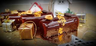 Buchettes A La Mousse De Cafe Et Glacage Au Chocolat Noir Cyrille La Cuisine Glacage Chocolat Glacage Chocolat Noir Chocolat Noir