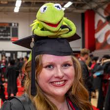 We're still not over these #ScienceTerp graduation caps! Graduates showed  off their artistic skills at our commencement ceremony. Swipe to see some  of the cap designs sported at the ceremony 🎓🎨 #Commencement #