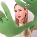 Emily Sten's Instagram, Twitter & Facebook