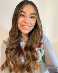 Noemi Flores's Instagram, Twitter & Facebook