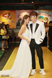 Trải nghiệm tinnhac.com ngày hôm nay để không bỏ lỡ những tin tức âm nhạc chuyên sâu và hấp dẫn nhất! Jun Pháº¡m Kháº£ Ngan Dinh Nhau NhÆ° Sam Tren Tháº£m Ä'á» Sau Ä'am CÆ°á»›i