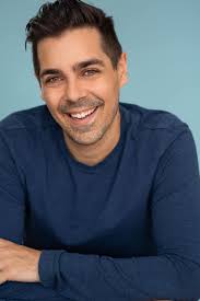 Singing for Actors! Hey everyone, I'll be in Ottawa for the month and will  be offering voice lessons to aspiring and established singers, and actors,  alike. My two main teachers were Maria