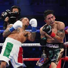 World champion gervonta davis recently took to social media to go live and give his fans a sneak peek of his latest sparring for. Gervonta Davis Starches Leo Santa Cruz With Stunning Uppercut To Win Two Titles Boxing The Guardian