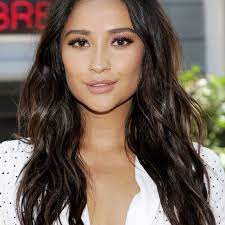 Shag haircuts are characterized by layers and texture. 15 Long Shag Haircuts That Flatter All Face Shapes